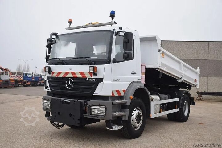 Tipper Mercedes-Benz Axor 1833