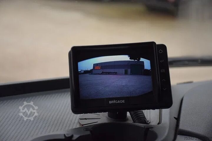 Tipper Mercedes-Benz Axor 1833