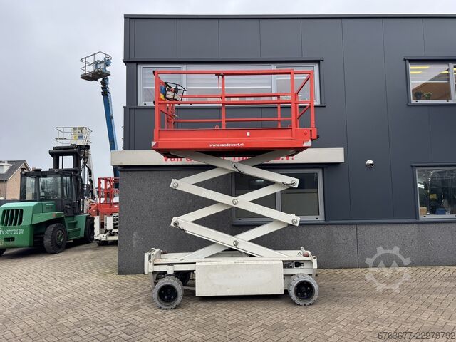 Holland-Lift Y 64 EL 14 sakselift / Sciccor lift 8,4 m arbejdshøjde elektrisk 2015 HOLLAND-LIFT Y 64 EL 14 Schaarhoogwerker / Sciccor lift 8.4M Werkhoogte Elektrisch 2015