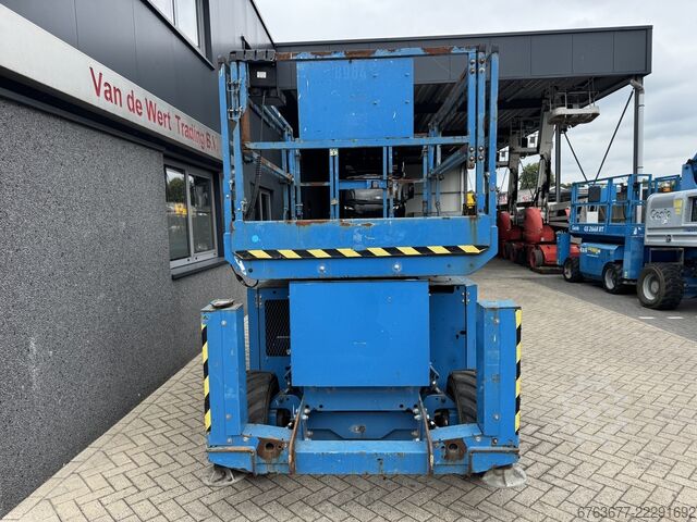  GENIE GS 3369 RT  Hoogwerker / Arbeitsbuhne 12mtr werkhoogte 4x4 Kubota DIESEL 2014