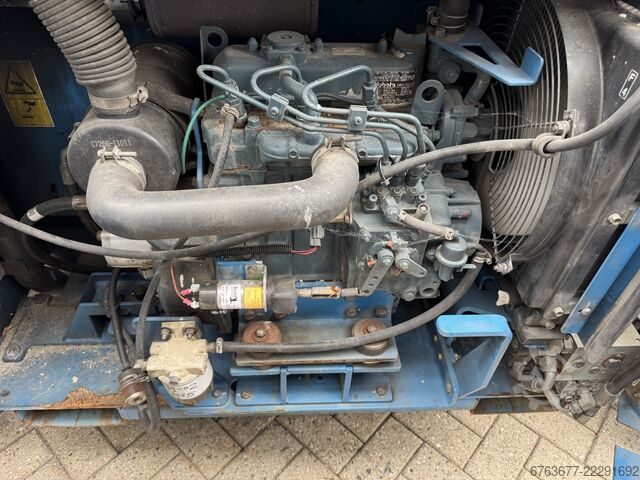  GENIE GS 3369 RT  Hoogwerker / Arbeitsbuhne 12mtr werkhoogte 4x4 Kubota DIESEL 2014