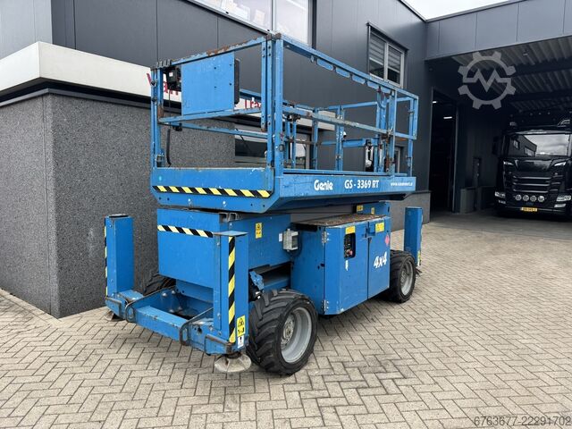  GENIE GS 3369 RT  Hoogwerker / Arbeitsbuhne 12mtr werkhoogte 4x4 Kubota DIESEL 2014