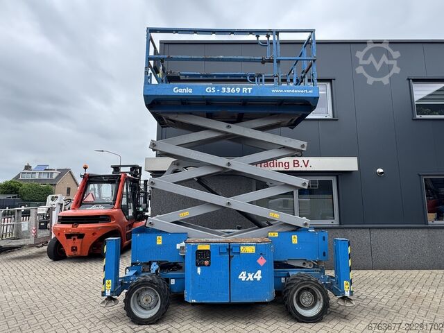  GENIE GS 3369 RT  Hoogwerker / Arbeitsbuhne 12mtr werkhoogte 4x4 Kubota DIESEL 2014