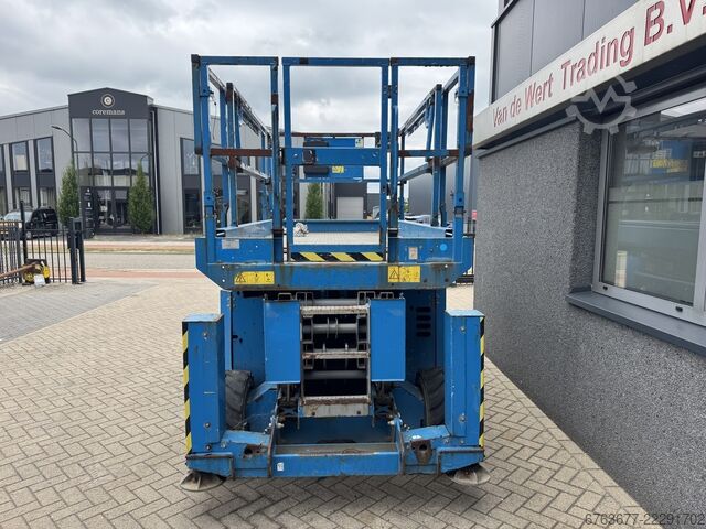  GENIE GS 3369 RT  Hoogwerker / Arbeitsbuhne 12mtr werkhoogte 4x4 Kubota DIESEL 2014