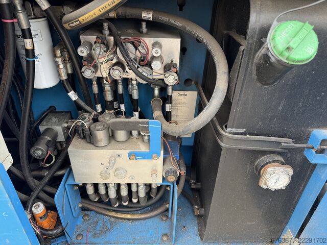  GENIE GS 3369 RT  Hoogwerker / Arbeitsbuhne 12mtr werkhoogte 4x4 Kubota DIESEL 2014