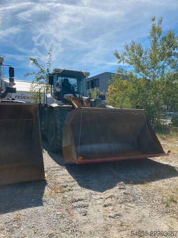 Încărcător pe roți LIEBHERR L556 X-Power