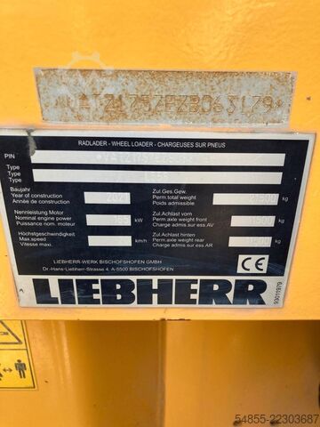 Încărcător pe roți LIEBHERR L556 X-Power