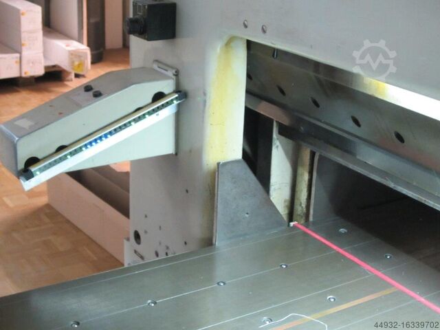 Papiersnijder POLAR 145 EL Eltromat