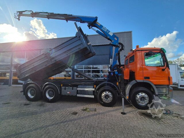 Système de bras à crochet Mercedes-Benz Actros 3241 8X4 Containersysteem/ 20T HMF crane...