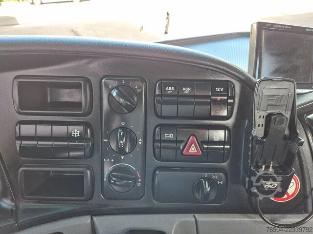 Système de bras à crochet Mercedes-Benz Actros 3241 8X4 Containersysteem/ 20T HMF crane...
