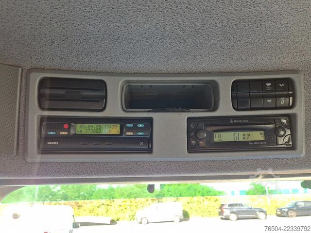 Système de bras à crochet Mercedes-Benz Actros 3241 8X4 Containersysteem/ 20T HMF crane...