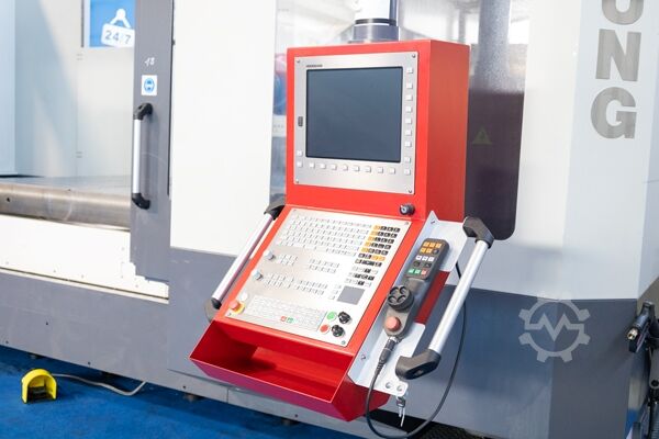 Bewerkingscentrum KIHEUNG Combi T 1100 RT