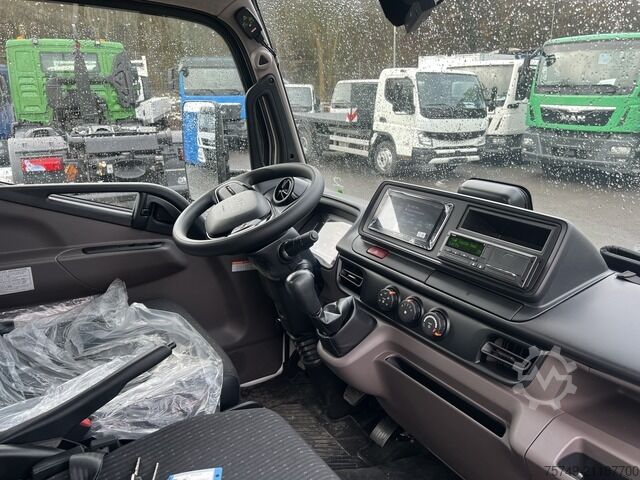 Pick-up van Fuso 6S15 Pritsche 2.8m Heckkran 4xhydr+1xman. Funk!