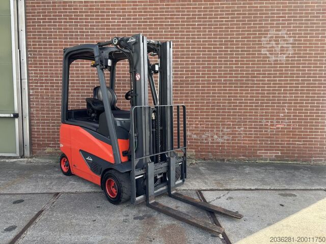 Stivuitor electric cu 4 roți Linde E20PH-02