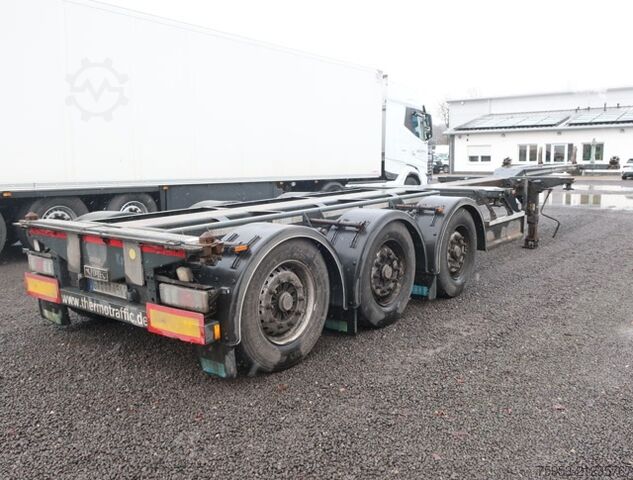 Swap body semitrailer D-Tec FT-LS-S VCC-01 Mittelausschub 2x Liftachse