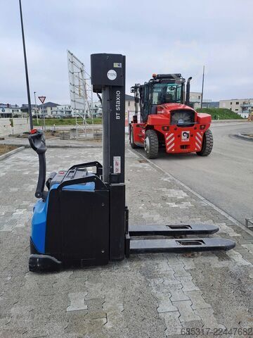 Transpaletas eléctricas Toyota SWE160L