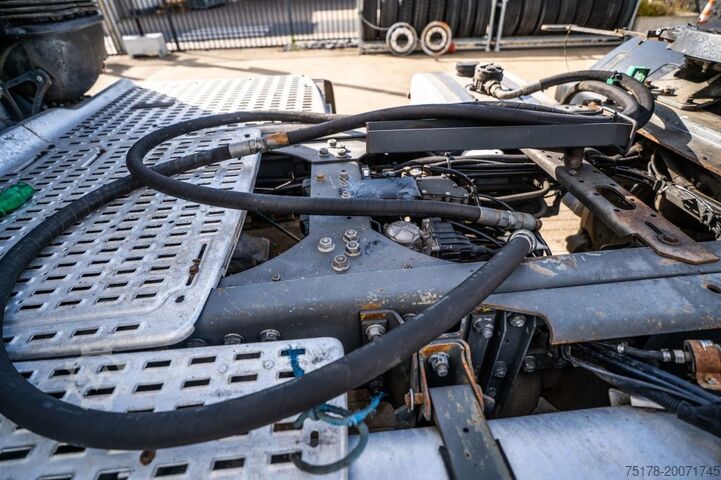 Standard-SZM DAF XF 480 (50 T.)+ HYDRAULIQUE