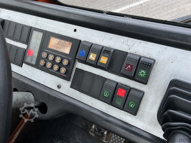 Standard tractor Terberg YT 182 / Allison / Cummins / 2006 / Terminal Tr...