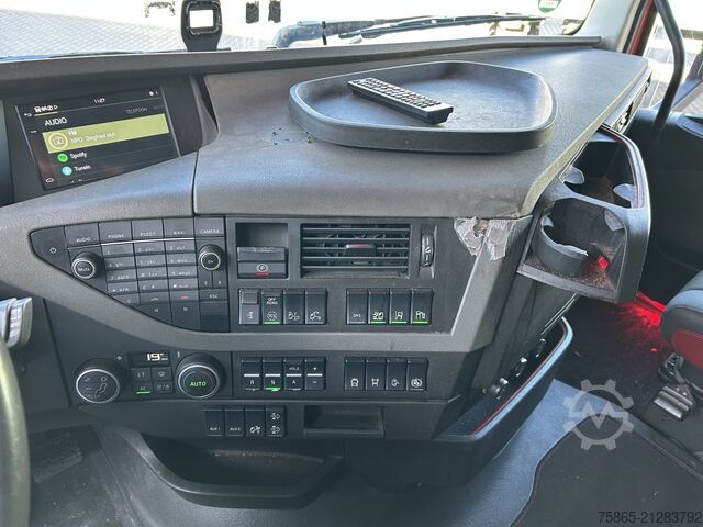 Standard tractor Volvo FH 460 Globetrotter / Tacho V2 / ADR / Stand Kl...