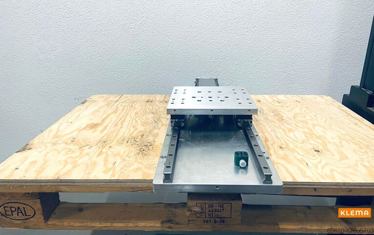 Pneumatische lineaire eenheid Tünkers LE100-300 VRL SB T02-4-61-4