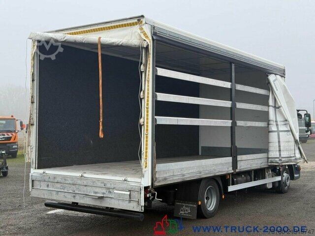 Transporter mit Koffer MAN TGL 8.190 Koffer - Schiebeplane rechts