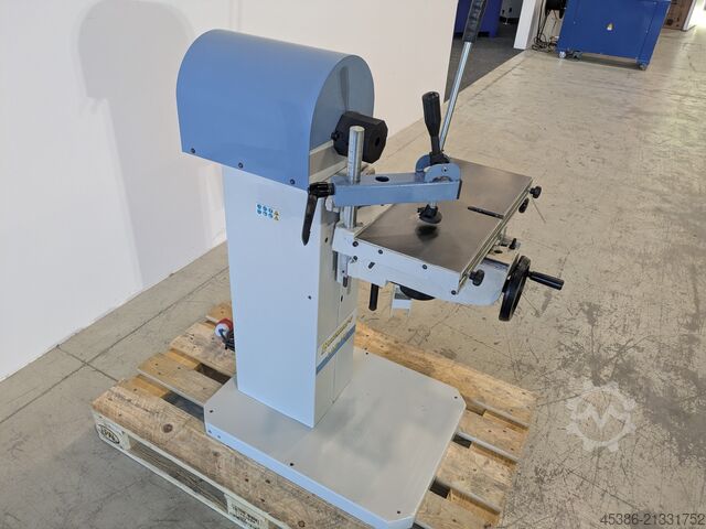 Mašina za bušenje žlebova Bernardo LBM 150