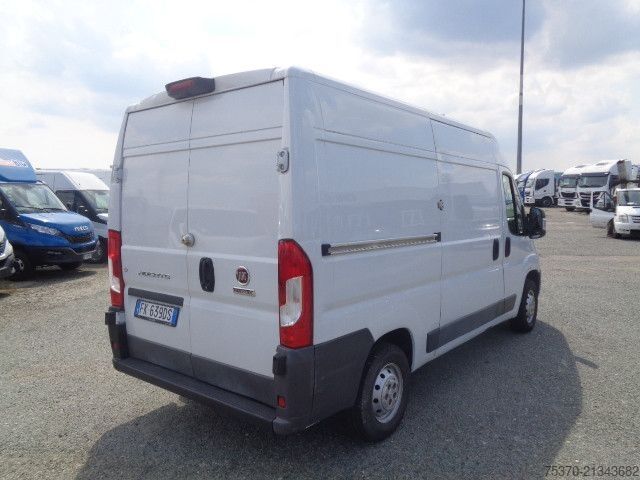 Furgoneta Fiat DUCATO 2.3