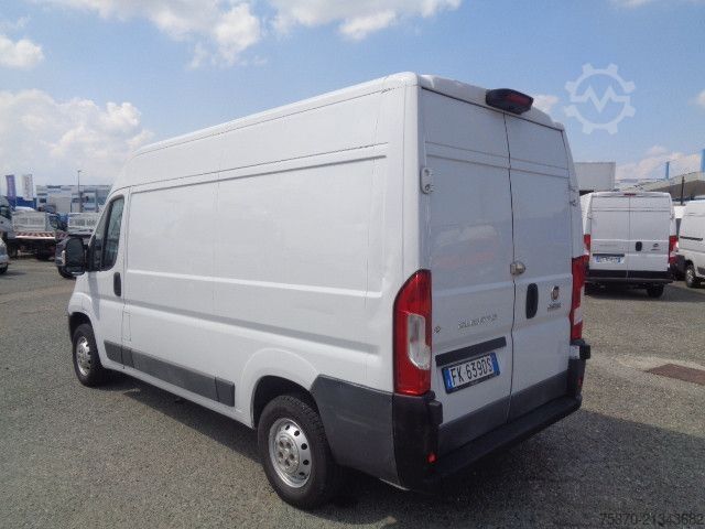 Furgoneta Fiat DUCATO 2.3
