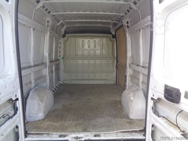 Furgoneta Fiat DUCATO 2.3