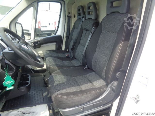 Furgoneta Fiat DUCATO 2.3