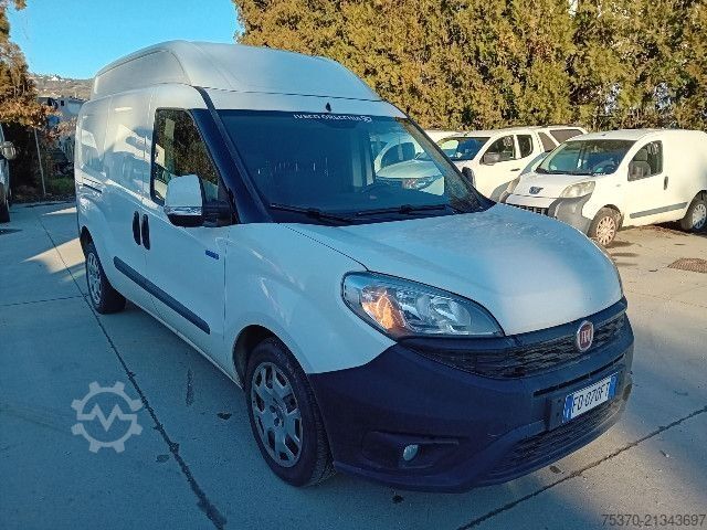 Furgoneta Fiat DOBLO