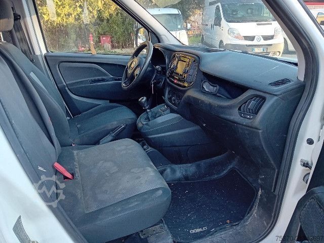 Furgoneta Fiat DOBLO
