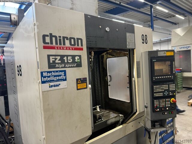 Centru de prelucrare - vertical CHIRON FZ 15 S High Speed