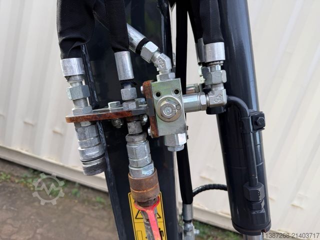 Minigraafmachine EUROCOMACH 18ZT / 2022 BJ / 208 Stunden / MS01