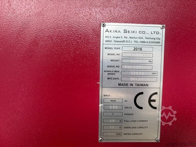 Centro de maquinação vertical Akira Seiki RMV700APC