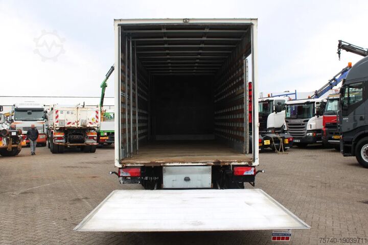 Koffer MAN TGL 12.210 + LIFT + MANUAL