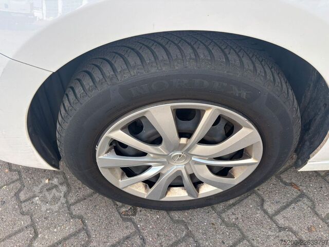 Furgão OPEL Corsa F Edition
