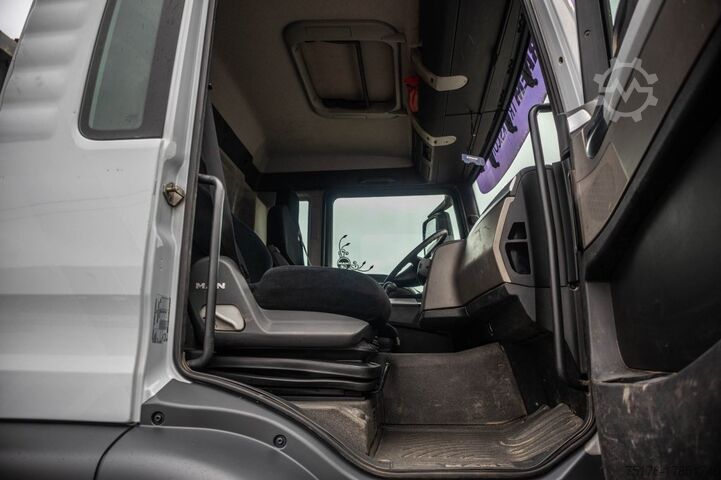 Vrachtwagen met kraan MAN TGS 35.440 BL - PK 33002/8xhydr.