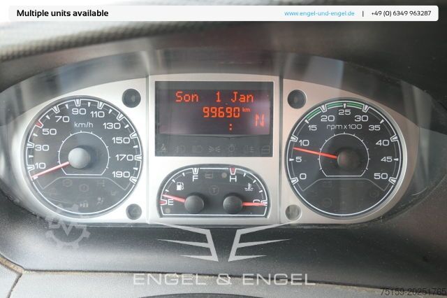 Furgoneta caja iveco Daily 35 S11 C30C AUTOMATIK KAMERA MAXI Regale DURCHGANG