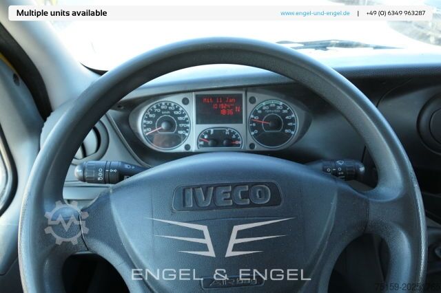 Furgoneta caja iveco Daily 35 S11 C30C AUTOMATIK KAMERA MAXI Regale DURCHGANG