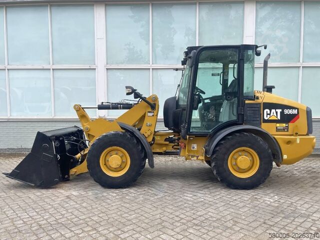 Wiellader Caterpillar 906 M    2018