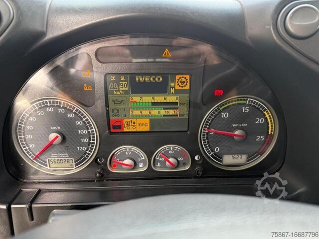 Lastbil med fast lad Iveco STRALIS 480