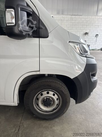 Caravan/camper 2023 Fiat Ducato Weinsberg Carabus | Manuale | Tetto a Soffietto