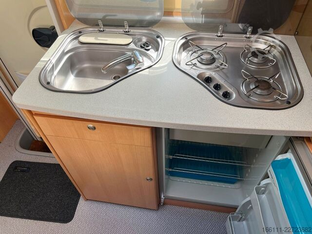 Autocaravana semi-integrada TEC Rotec Ti 682 - Einzelbetten - Klima -Solar -