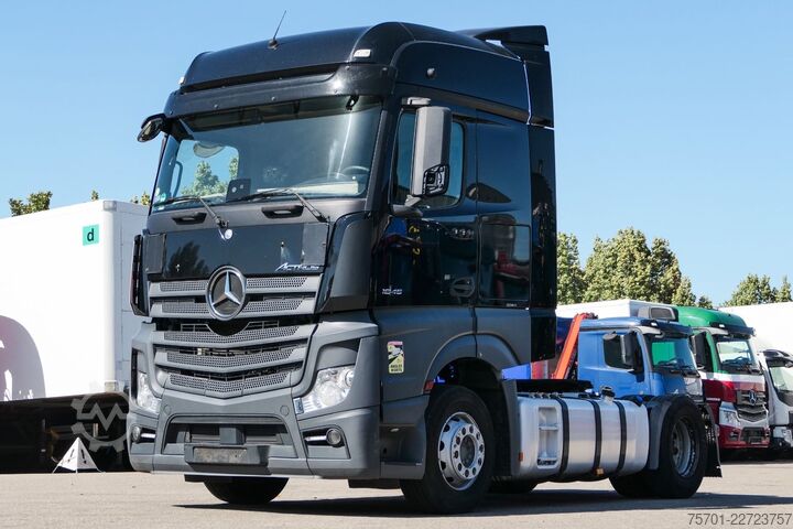 Standard SZM MERCEDES-BENZ Actros 1845 BigSpace 2 XL-Tanks Euro 6