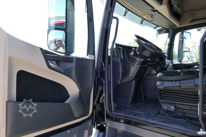 Standard SZM MERCEDES-BENZ Actros 1845 BigSpace 2 XL-Tanks Euro 6