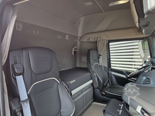 Standard-SZM DAF XF 530 8x2 / HMF 9520 K8 / NIEUW!