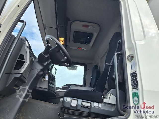 Vrachtwagen met bakwagen MAN TGM 26.340 Getränkekoffer LBW Bär