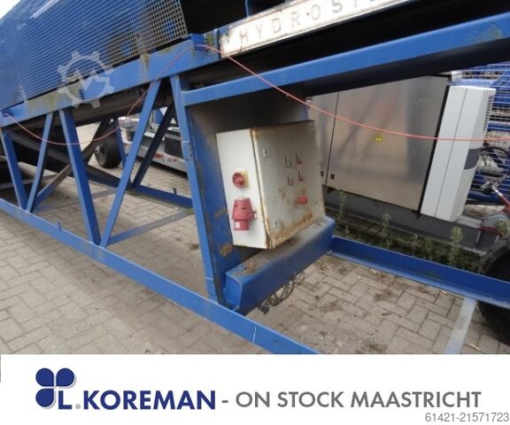FINLAY Mobiele Transportband met Zeefmachine  FINLAY Mobile Belt Conveyor with Screeningmachine