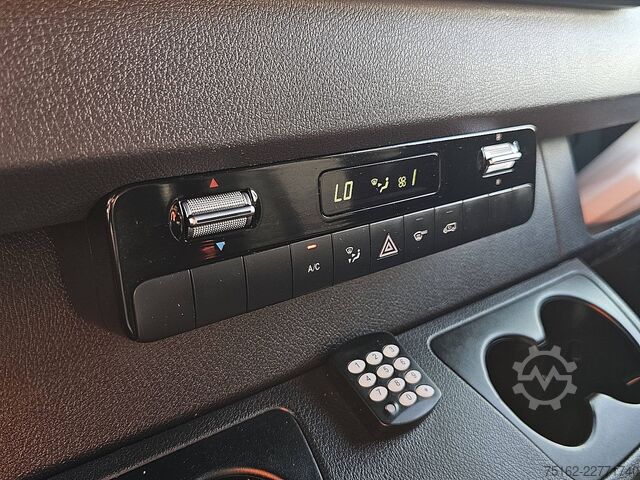 Bestelauto MERCEDES-BENZ SPRINTER 315 ac aut laadklep EUR6